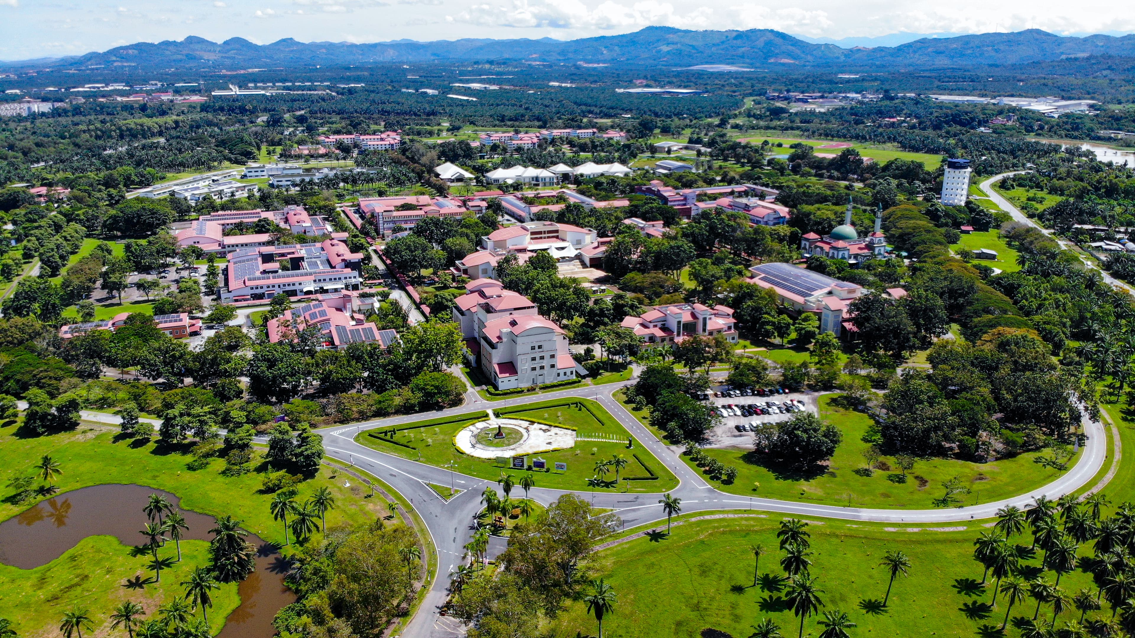 Public vs. private universities in Malaysia: which is right for you?